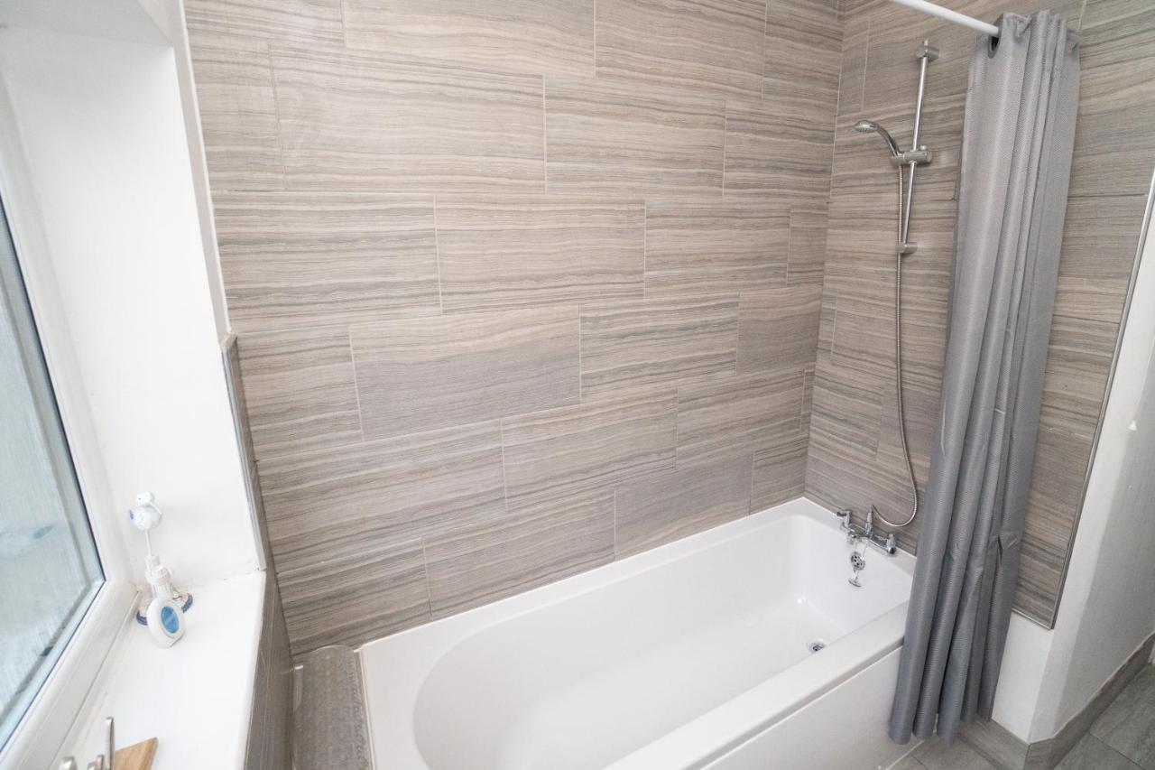 Business Friendly 3Br Home - King Size Beds & Centrally Located Swansea Ngoại thất bức ảnh